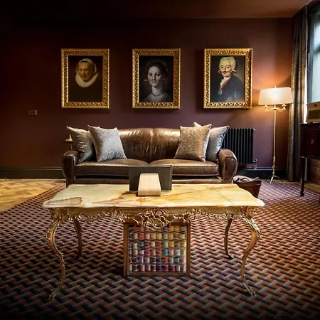 The Bells - Luxury Serviced *