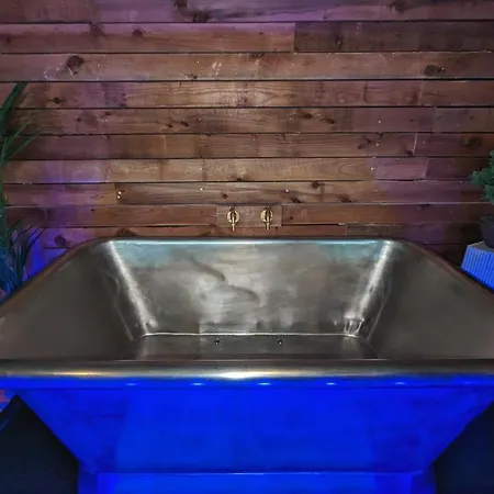 The Bells - Luxury Serviced