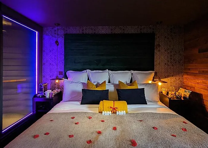 The Bells - Luxury Serviced 아파트