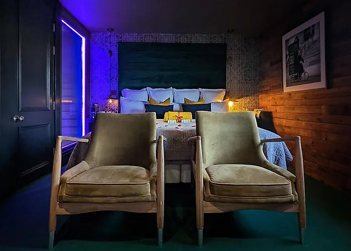 The Bells - Luxury Serviced