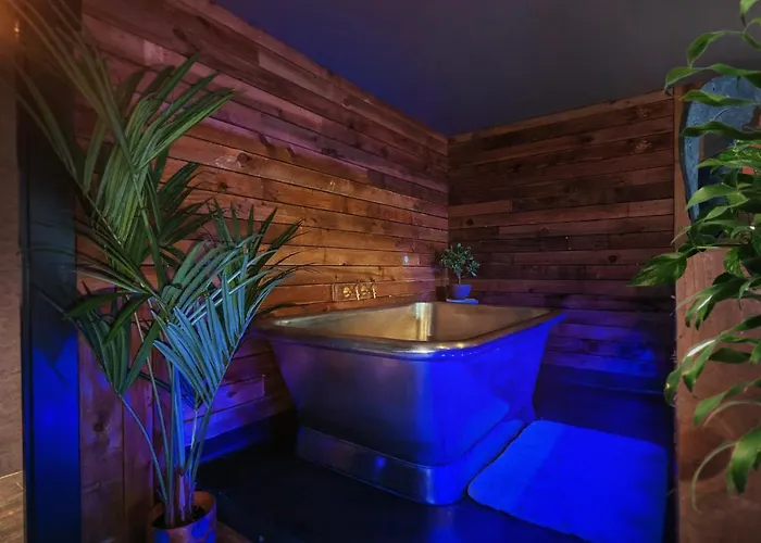 The Bells - Luxury Serviced