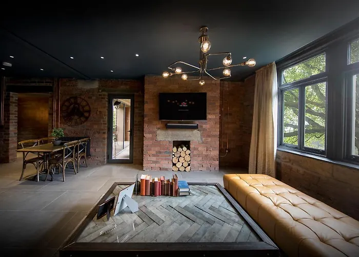 The Bells - Luxury Serviced