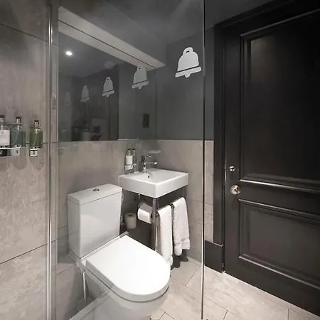 The Bells - Luxury Serviced