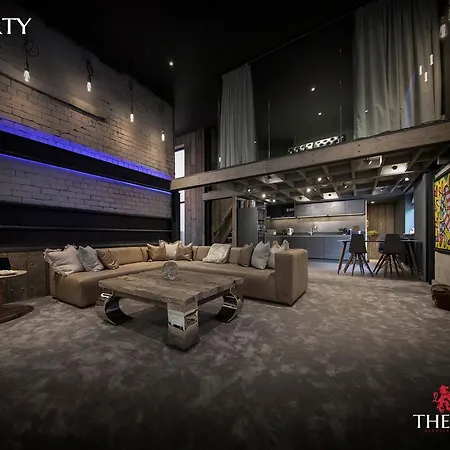 The Bells - Luxury Serviced * Leeds (West Yorkshire)