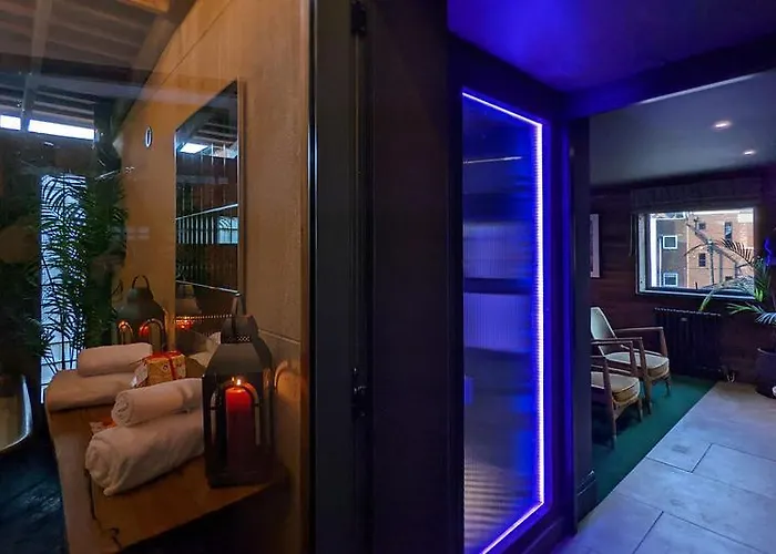 The Bells - Luxury Serviced Apartment Leeds (West Yorkshire)