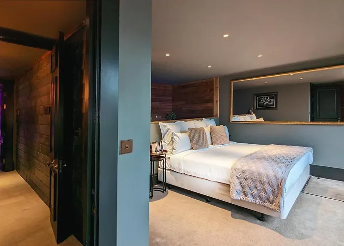 The Bells - Luxury Serviced Apartment